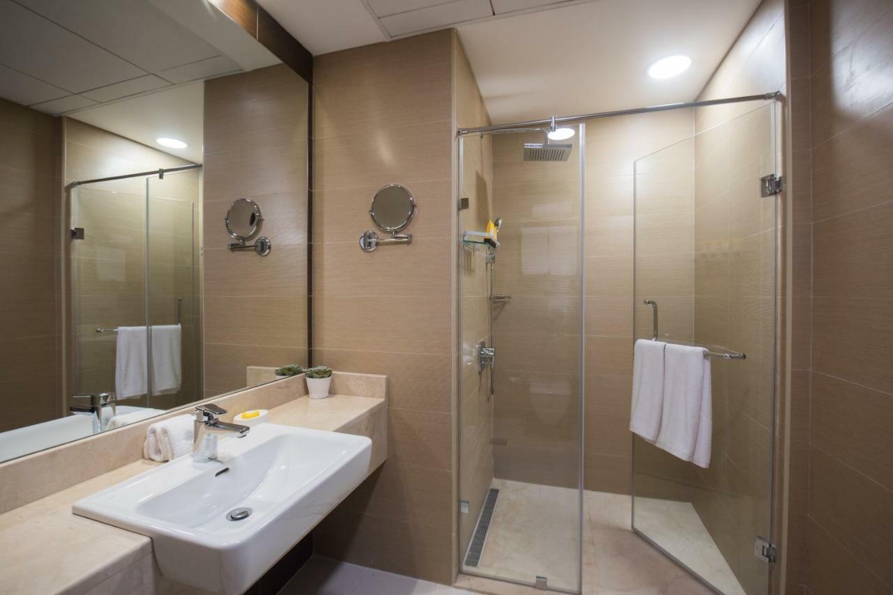 Fantastay Sparkle Tower One Bedroom Suite Marina View 두바이 외부 사진