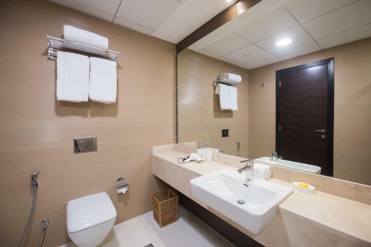 Fantastay Sparkle Tower One Bedroom Suite Marina View 두바이 외부 사진
